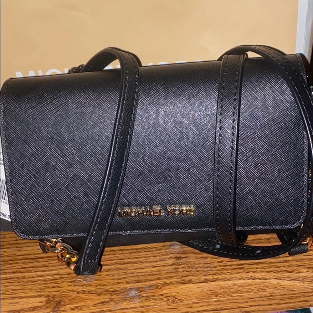 We Michael Kors jet set travel